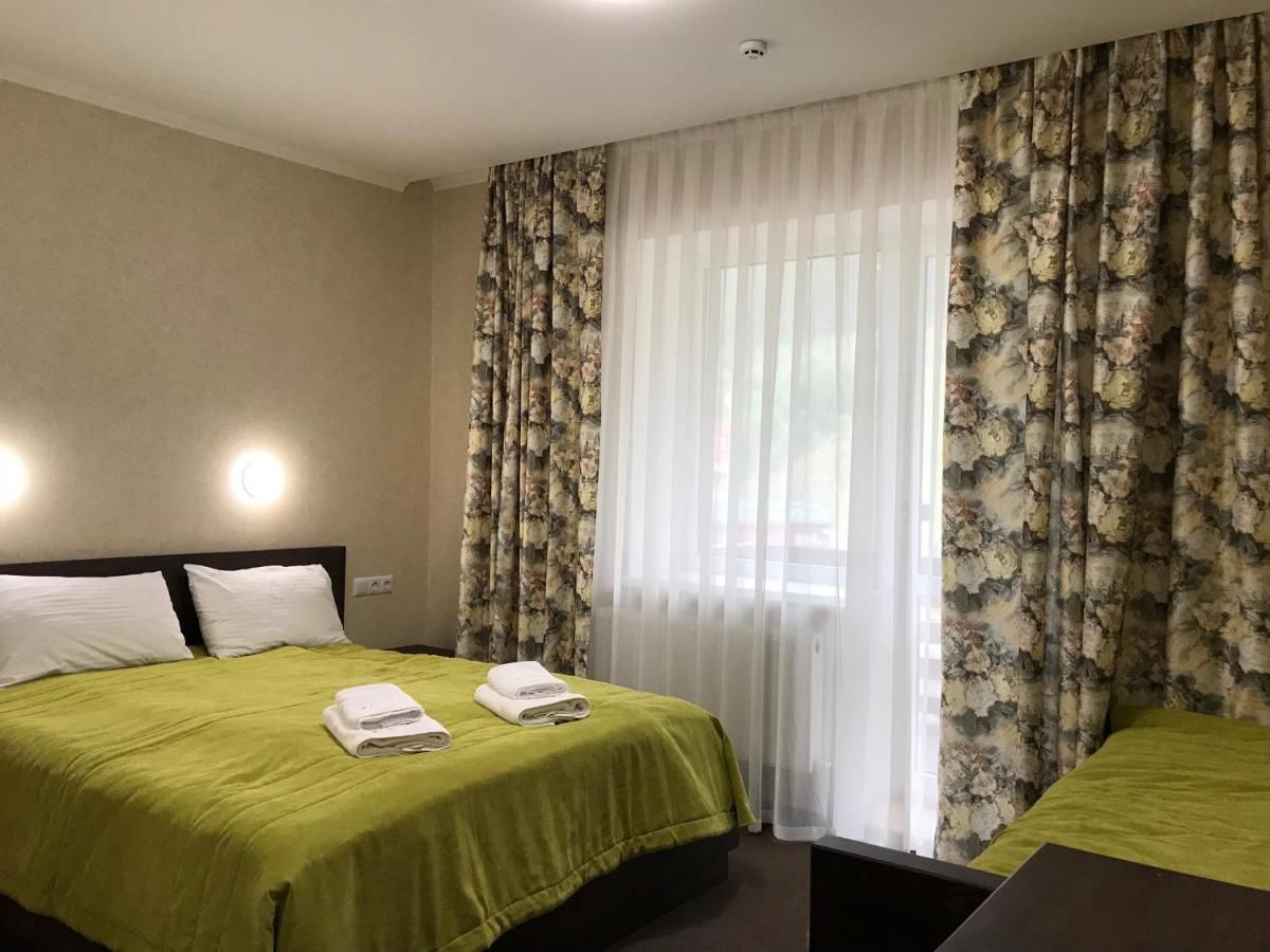 Отель Private Rooms in Grofa Hotel Буковель-31
