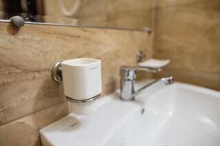 Отель Private Rooms in Grofa Hotel Буковель Двухместный номер с 2 отдельными кроватями-19