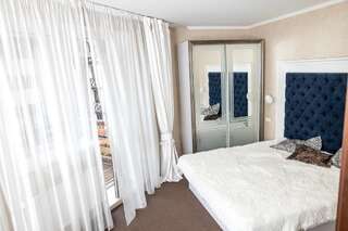 Отель Private Rooms in Grofa Hotel Буковель Люкс с видом на горы-6
