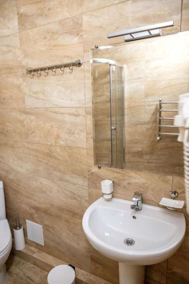 Отель Private Rooms in Grofa Hotel Буковель-56